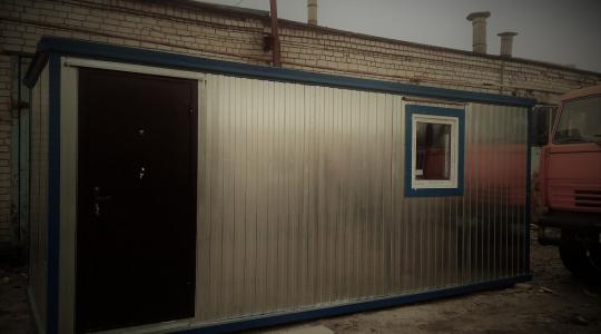 после ремонта - установлена новая дверь и окно